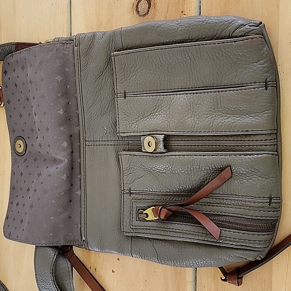 Fossil Morgan Pebbled Leather Traveler Crossbody Bag Purse Satchel Grey Green - Picture 3 of 12
